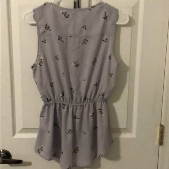 Nice dress shirt - Picture 2 of 3